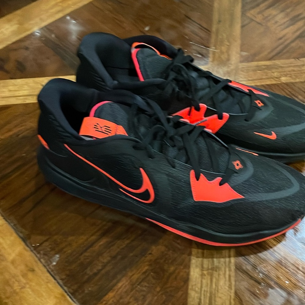 Nike Kyrie Low 5 (New)